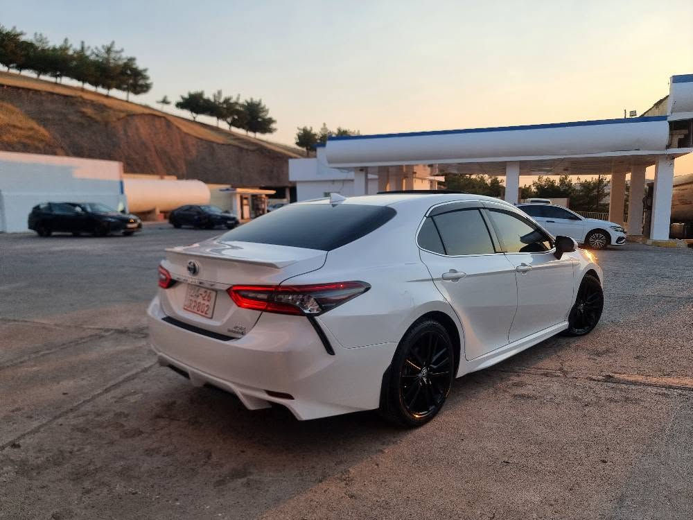 Toyota camry XSE hybrid 2024
فول مواسەفاتە 
چاملغی پێشەوەی لای سەکن بویاغە، لەگەل شوختێک لەسەر چاملغی پشتەوەی سەکن
169,000 Km رویشتوە 
نرخی 238 وەرەقە و مەجال
*********** اكر, نينوى
