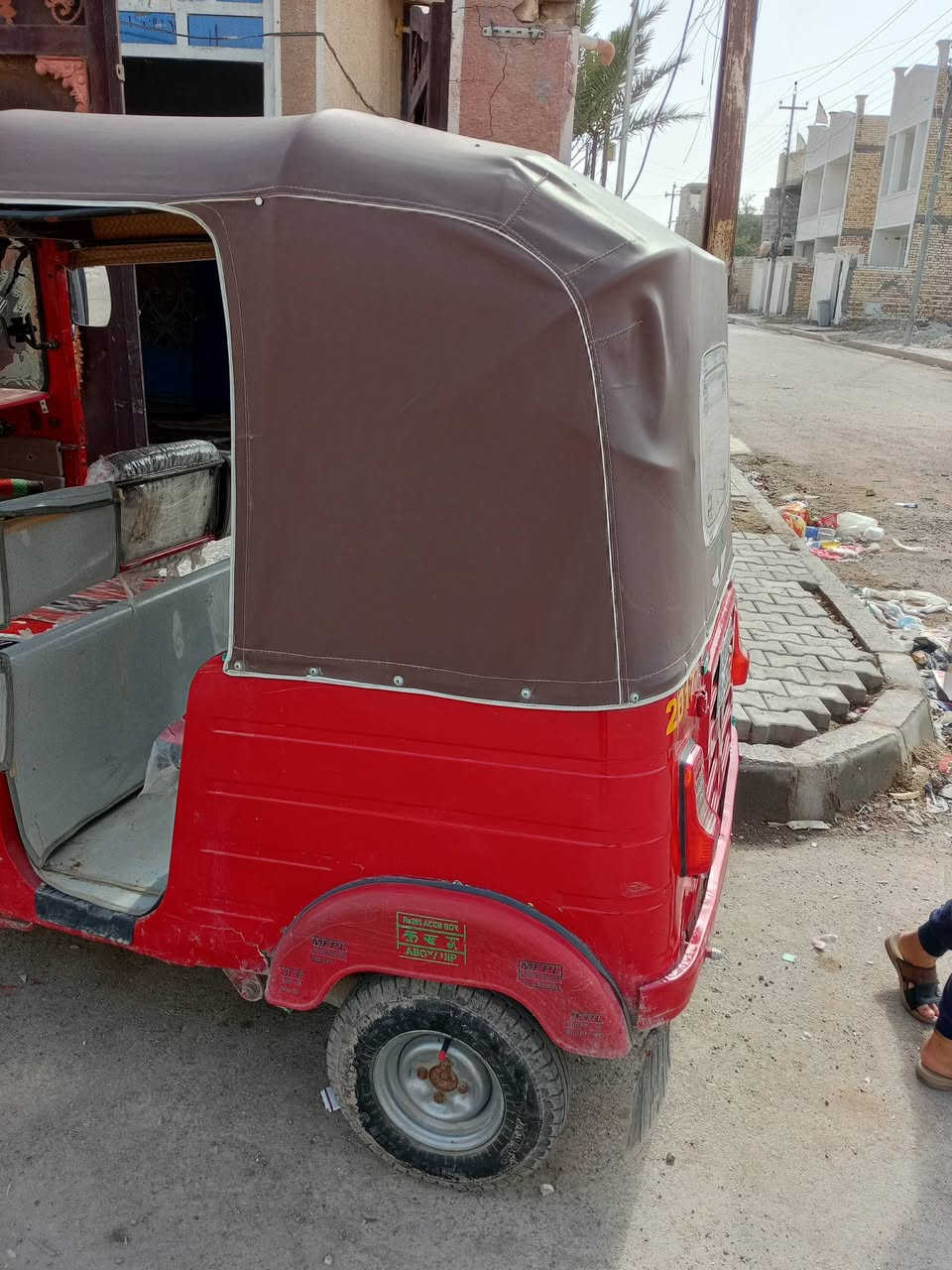 السلام عليكم تكتك للبيع موديل 2015شهر 12يعني محسوبه 16 تكتك جاهزه من كلشي من التاير للتاتير ومصبوغه عام جماليه ويرادلها فقط سمكره مكان بغداد الحسينيه السعر والاستفسار على الرقم صاحب التكتك *********** وهذا رقمي اني صاحب المنشور التكتك يمي ***********
