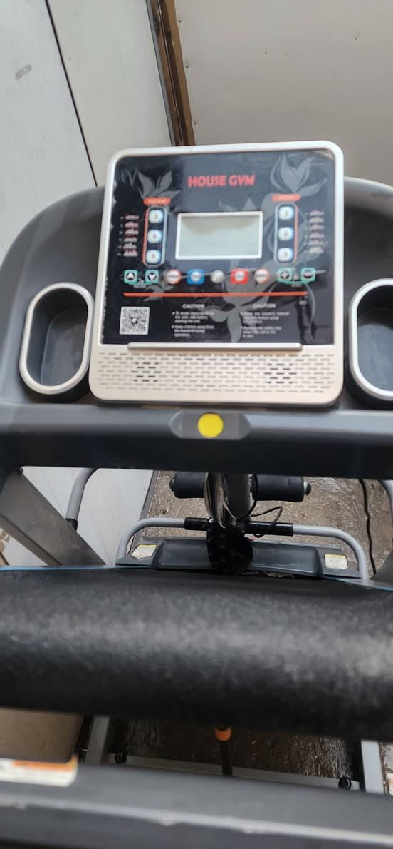 سلام عليكم جهاز جري مال بيت   للبيع سعره 250.        واتساب ***********
