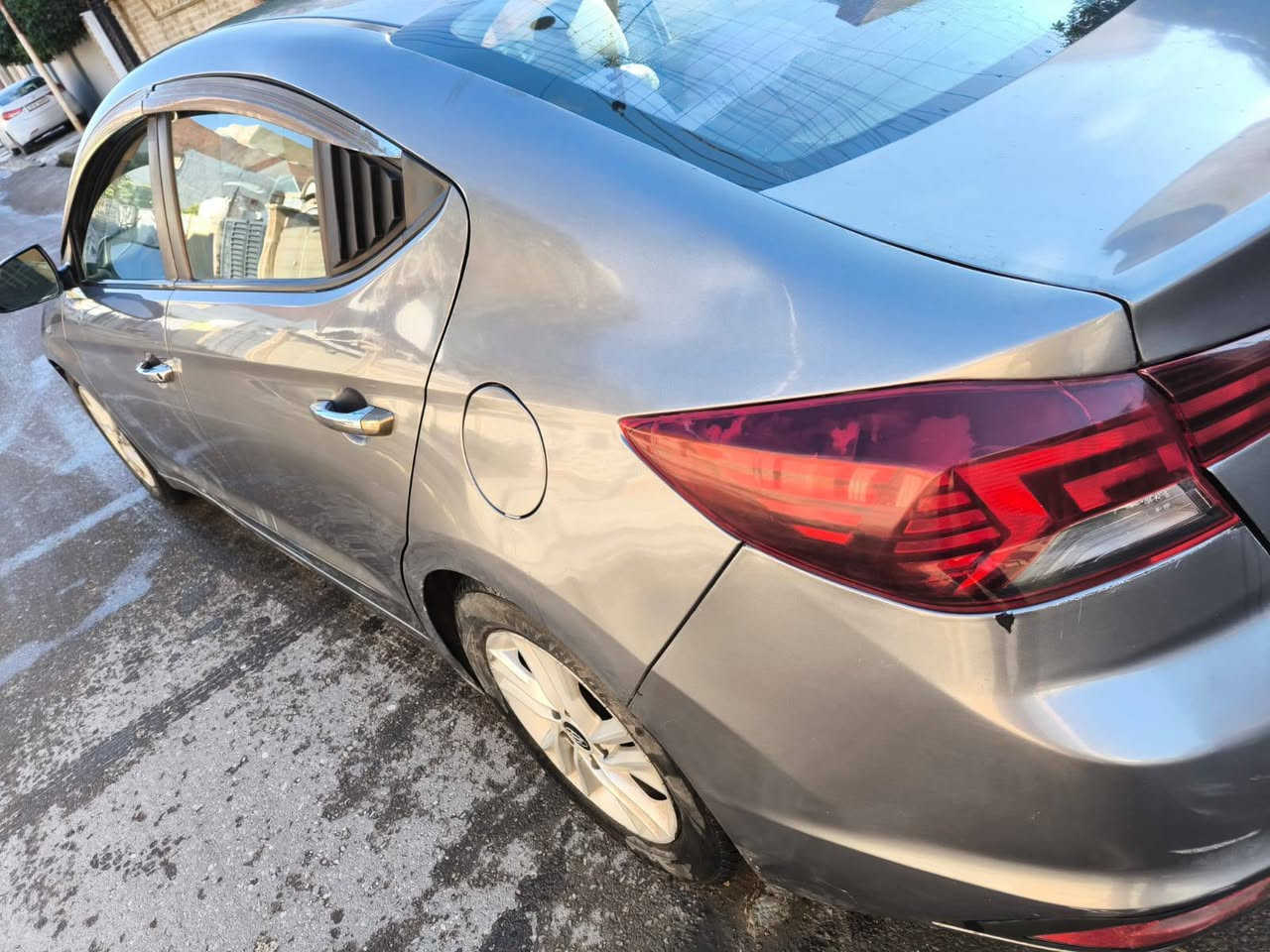 موديل ١٩ الكير ATM
رادار + توقف ذاتي
تحديد مسار وقيادة ذاتية
السنوية ما ساقطة بس لوحات قديمة
الضرر قبغ صندوق مبدل + الجاملغ اليمين معجون وصبغ والجاملغ اليسار بارد وصبغ وباب السايق بي صبغ يعني ٤ قطع بيها كابون بيها مكانها موصل حي سومر ***********
