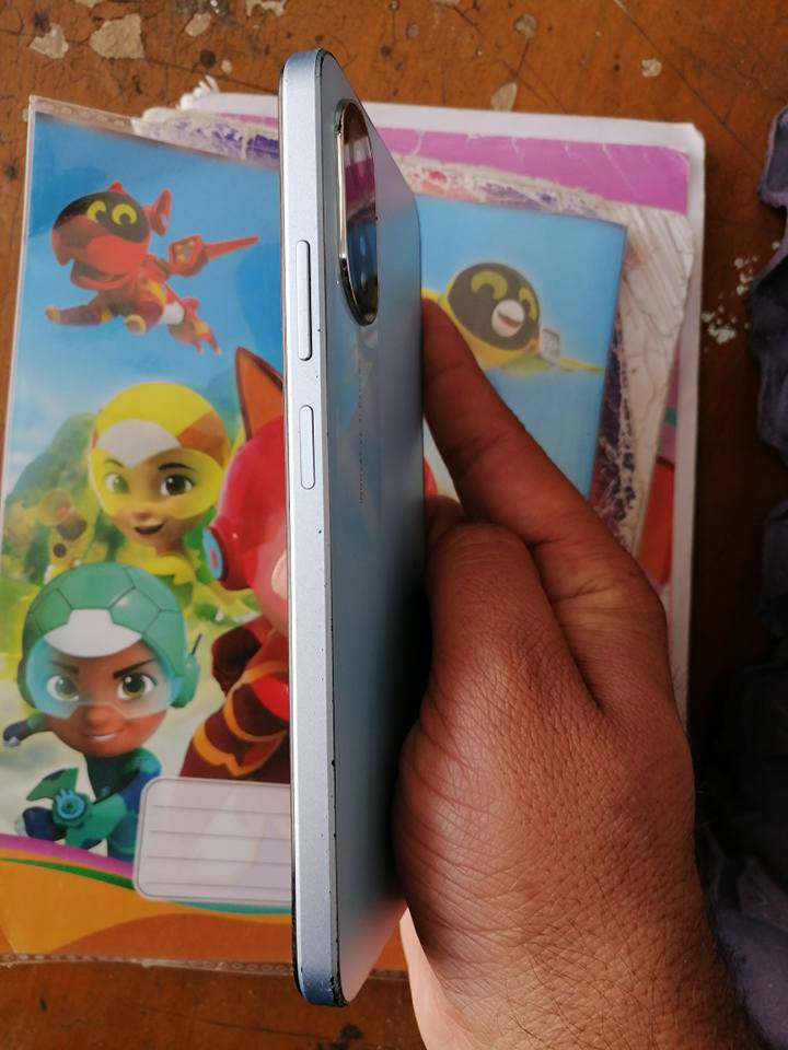 السلام عليكم جهاز للبيع اوبو A18 جهاز مكفول كفاله عامه ماويا اي ملحقات الذاكره 128 السعر 100 الشراي يتصل *********** السعر الحناكية, المدينة
