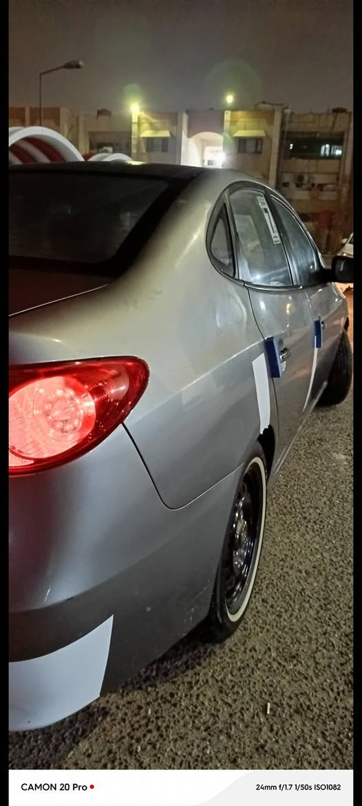 السلام عليكم سياره النترا اصل
(كصه جنطه) 
(للبيع موديل 2010)
سياره متومه ارقام وسنويه شمالي طبق الاصل عل شاصي
 سياره جاهزه مري شفط( تبريد ثلج شرط كير مكينه كفاله شرط شرط نعومه فول لادكت ولف (كير ومكينه وحداده كارتون شاشه جديدة حساسات خلفيه) 
تخم تاير باتري جديد) سنوية جديدة 
صفاحها موس واحلا من الصور 
العنوان البصره
السعر 42 وبيها مجال للطيبين 
رقم الهاتف / ***********#
