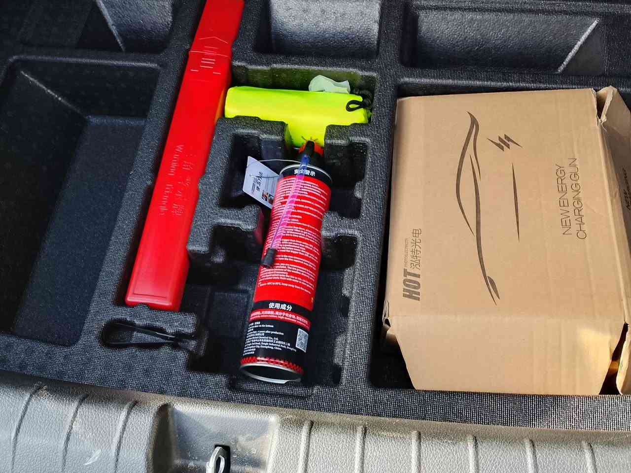 السلام عليكم بي وأيدي موديل 25 خليجي زيرو بعدها السياره بل عافيه على الياخذها فول مواصفات عده الفتحه كشنات جلد تدفئه تبريد دخول ذكي 3 انضمه قياده حساسات أمامي خلفي جام  أوتوماتيكي ،شغيل كرت السياره فول لخير رقم 🚦بغداد السياره تحويل ثاني يوم مكان السياره بغداد السعر 18 وربع    مليون وبيهه مجال قليل رقم صاحب السياره ***********
واستاب موجود أهلن وسهلن بيكم ❣️❣️🚦 ***********
