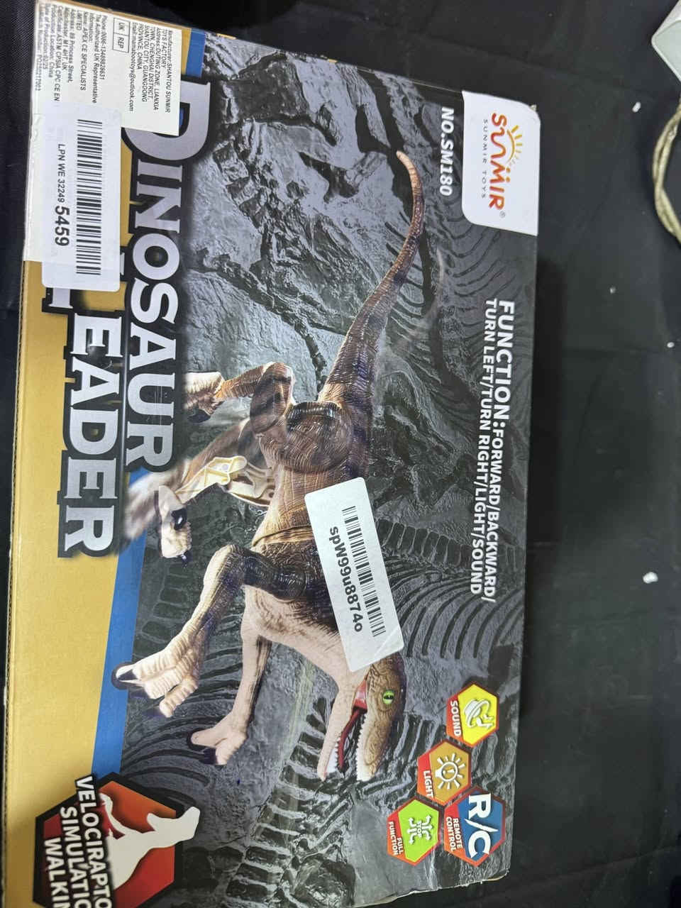 روبوت دينصور شغال وجديد لك سعر 25الف جديد لك يوجد توصيل
***********
