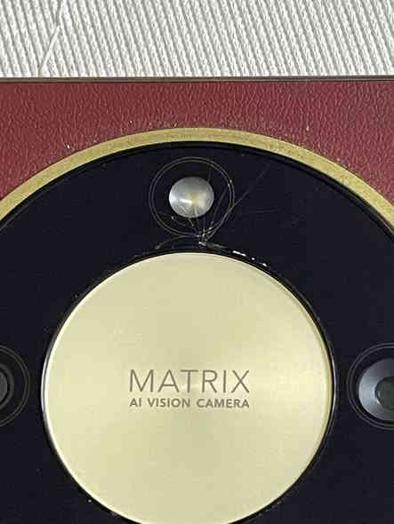 هونر x9d جديد الجهاز مستخدم أربع أيام فقط وانفطرت عندي الجامه مال كامره بس ابد ما بيهة تاثير عله الجهاز كلش جديد ومواصفات معروفه السعر ٣٢٠ ألف مكاني بغداد حي القاهره 
***********
