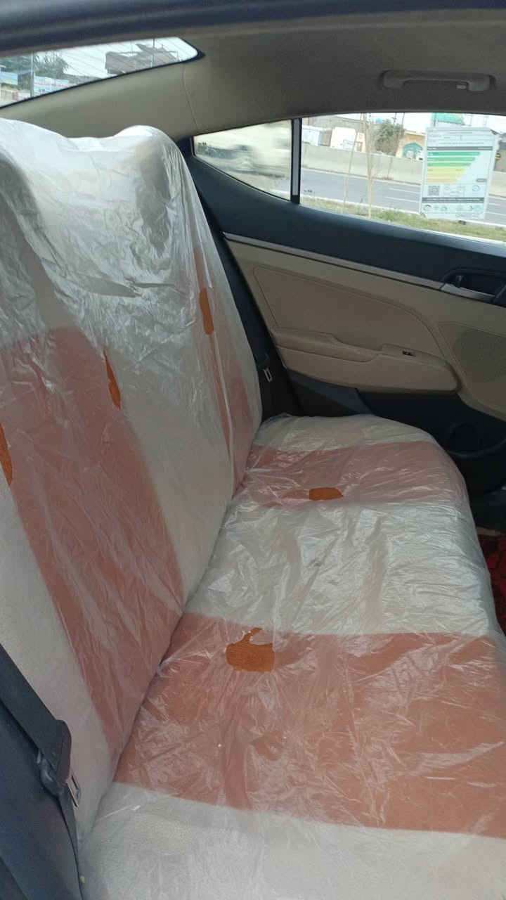 سلام عليكم
للبيع النترا 2018سوبر فول مواصفات عده البصمه
محرك 2000دوش 3انضمة قياده ماشية 160فقط
سياره جديده ومرتبه ماتعبانه سياره بيه بارد قليل بل جاملغ الخلفي  جهة سايق وبارد حك شبر بلبنيد غير هاي سياره مابيه رقم نجف بأسمي السياره تحويل ثاني يوم، السعر 150وبيه مجال قليل
رقم واتساب للاستفسار ***********
