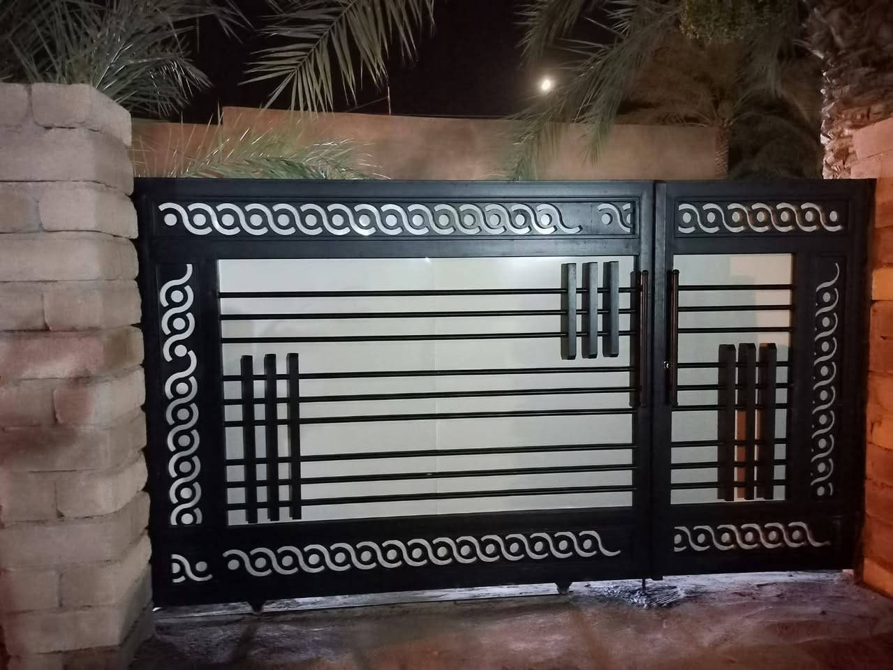 حدادة ابوآدم      لعمل كافة الابواب  القاصة وبديل الخشب    والشبابيك والسقائف الخشابي والكي سبان والمحجرات الحديد والالمنيوم وكذالك السندويش بنل وكل ما يتعلق بأعمال الحدادة 
لدينا خدمة توصيل 
كذلك نتعامل بنظام الأقساط الشهرية 
        العنوان تكريت الحي الصناعي 
    للاستفسار والحجز *********** أو ع واتس آب
