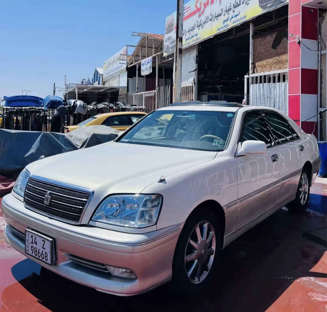 للبيع
ملكه موديل2003 اصل ملسق وعتب وحزم 

تسجيل جديد قرار 48

رقم البصره انكليزي جديد

كرستال اصل السياره 

* 2 دكم 

* محرك D4 الصغير شاصي  171

* كشنات كهربائية اربعه

* برده كهربائيه خلفيه 

* داخل بيجي شكره

السياره مكفولة من الضربه والكص ونقل الجثة 

🏠المكان ذي قار الشطره

💲السعر143وبيه  مجال  قليل 

للاستفسار 

***********
