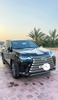 لكزس LX600 • ٢٠٢٣ • ٥٠٠٠٠ كم