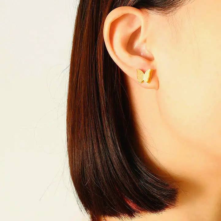 🦋 سيت الفراشة 🦋
سيت متكون من قلادة + محبس + تراچي 🦋

🌟كوالتي ممتاز أصلي ✔️
🌟طلاء ثابت بجودة عالية 💯
🌟غير قابل للصدأ ✔️ 
🌟مصمم بلمسة جاذبية 😍 
🌟تألقي بسحر جاذبية التصميم المميز 💕
🌟متوفر باللون الذهبي 🦋

سعر السيت  ١٥

🚘يوجد خدمة توصيل لجميع محافظات العراق ٤ الاف🚘


**إذا كنت صاحب هذا الإعلان وتريد حذفه لأي سبب، رجاءا أرسل رسالة إلى الدعم الفني**