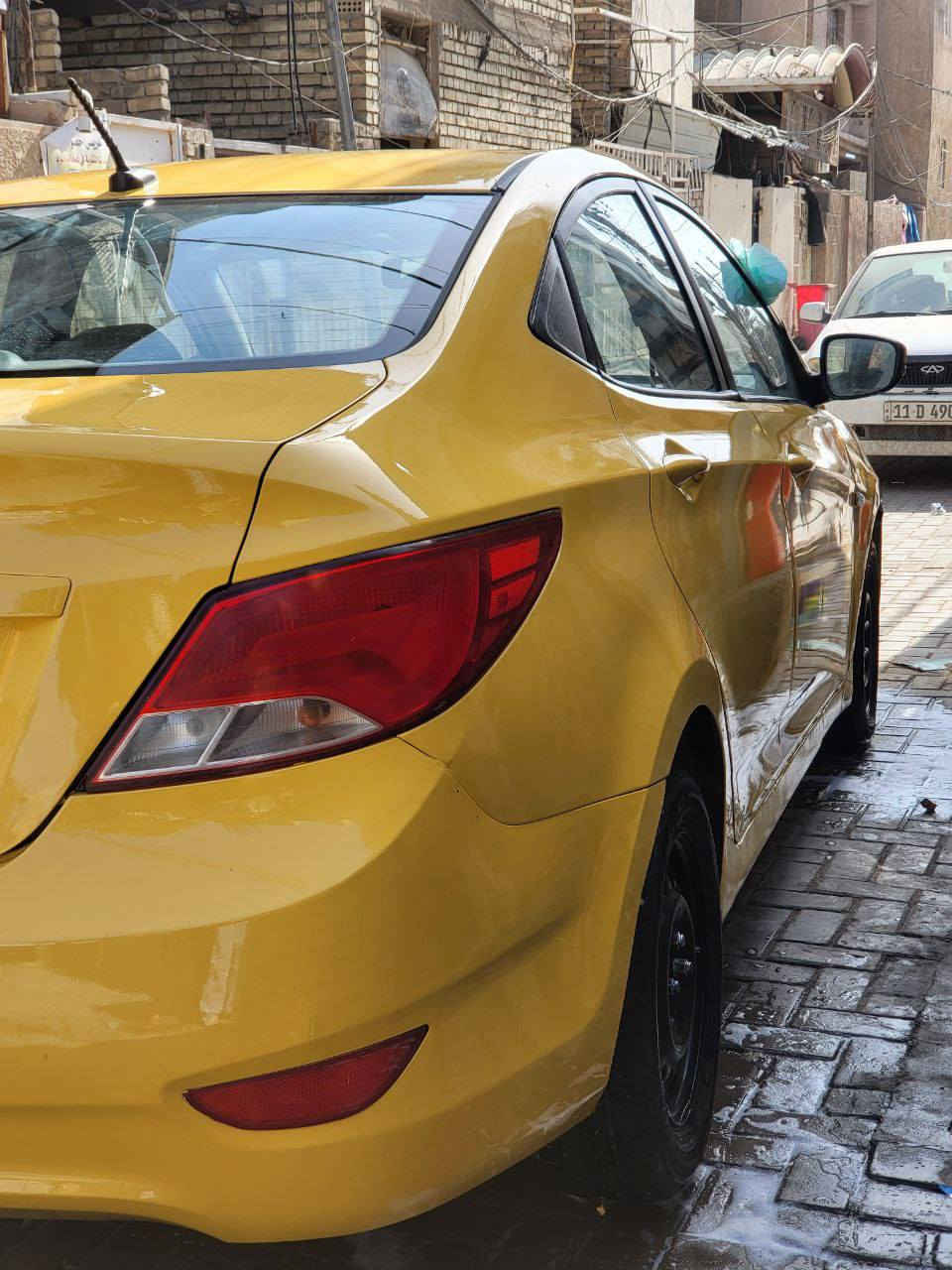 السلام عليكم اكسنت مديل 2015 وارد امريكي رقم بغداد باسمي مكينة 1600سيارة معمرة جديد سيارة جاهزة مناقصهة شي السعر 74وبيهة مجال المكان بغداد رقم الهاتف ***********
