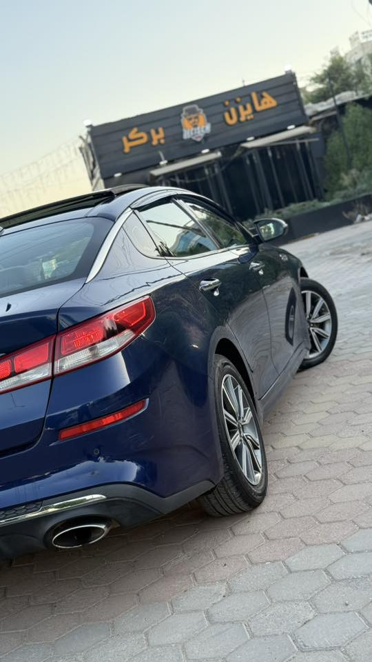 السلام عليكم اوبتما للبيع موديل 2019 مواصفات فول عده البصمة LX  رقم اربيل بأسم شركة تريد وكالة تريد تحويل بليعجبك حاظر بيه بنيد مبدل بواحد نفس الون ومصبوغ كلير والجاملغ جهة الصدر شبر صبغ بي فقط بدون ايرباك وصور لحادث بل منشور عده الحادث كفاله عامة لسيارة لغد بدنه براكيت كله مكفول شرط  ماشيه 88 mi ارضيات وكتلوكات لشركة  باتري جديد عليه ادامه دهون وفلاتر لشركة بانزين كله محسن سيارة مال بيت جديدة جداً المواصفات فول عده البصمة القمارة بانوراما ويل 17 
شاشة جبيرة تدعم جميع الخرائط ابل كار بلي اندرويد لايت اوتو + عالي ناصي زنون + لدات امامية كامرة دوارة رادار امامي خلفي جانبي مانع انزلاق نقطه عمياء فول تحكم ستيرن قيادة بلستيرن تثبيت سرعة قيادة ذاتيه كشن السائق كهرباء + كشنات جلد  + وسادة هوائية في كشن السائق تبريد لمس بيانو منفصل + حساس تخفيض صوت هواء التبريد عند الاتصال  محرك 2400 GDi تبريد صدر كير مكفولة كفالة عامة كله بوضع الشركة شرط بيه عده كامله سبير جك فلينة جدد مشامات الهوه صور الحادث بل منشور + رقم الشاصي  المكان بغداد بغداد الجديدة السعر 140 وبيه مجال بسيط جداً حك الجيه فقط بدون اقساط بدون مراوس الشراي يتصل *********** بي واتس اب والميشتري يدعيلنه بل رزق وترايك وين متحب وتفحص وين ميعجبك تفحص افحص اكرر السعر 140
