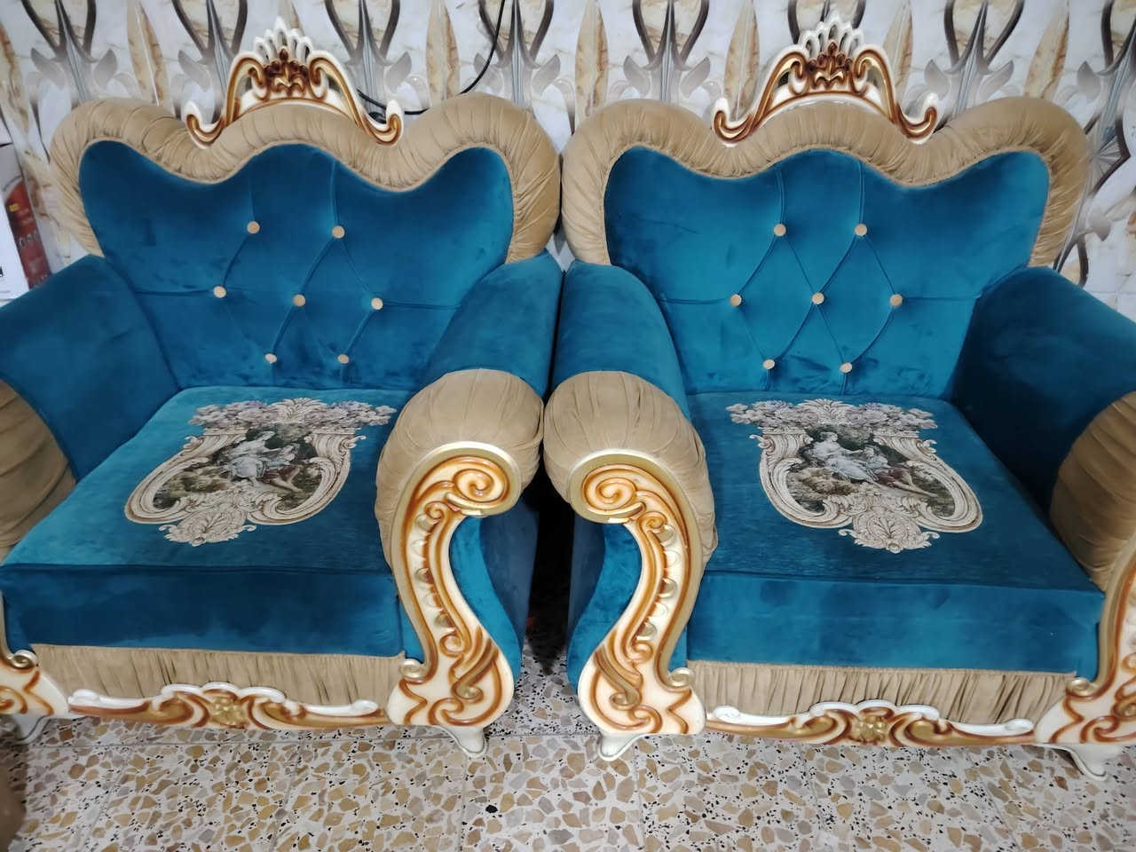 تخم  ونص   ١٥ مقعد نضيف كلش خشب ثقيل تفصال مكان زعفرانيه


**إذا كنت صاحب هذا الإعلان وتريد حذفه لأي سبب، رجاءا أرسل رسالة إلى الدعم الفني**