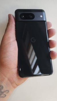 كوكل بكسل 8 جهاز مكفول ونظيف نظافة 100% ما مفتوح ولا مبدل شي بي جهاز م...