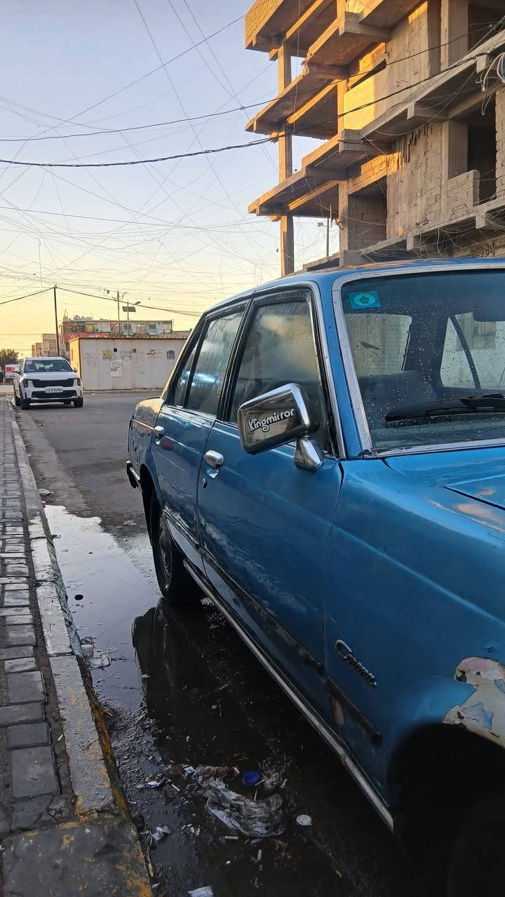 كرونه ٨٠ مكان بغداد مدينة الصدر سيارة جاهزة كله شغال تبريد شغال مكينه خير من الله دواخل نظيفه لاخياسات ولاشي 
سعرها ٢٨ الرقم ***********
