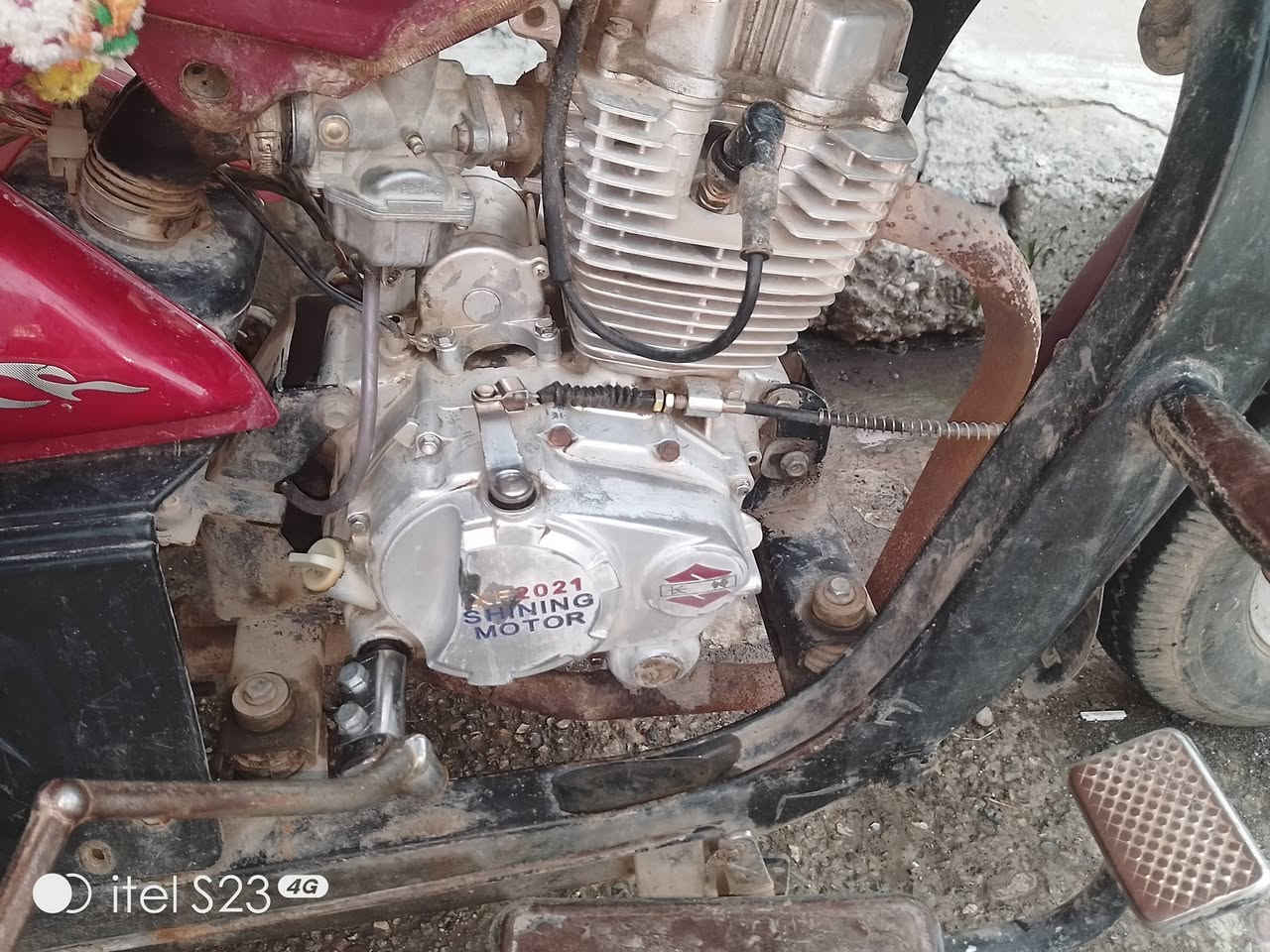 السلام عليكم ستوته للبيع موديل 2018 المكينه 2021 المكان موصل حي القدس المنفيس مدفوع كمركو السعر 800 وبيها مجال مكلف بالنشر الرقم الهاتف ***********//***********
