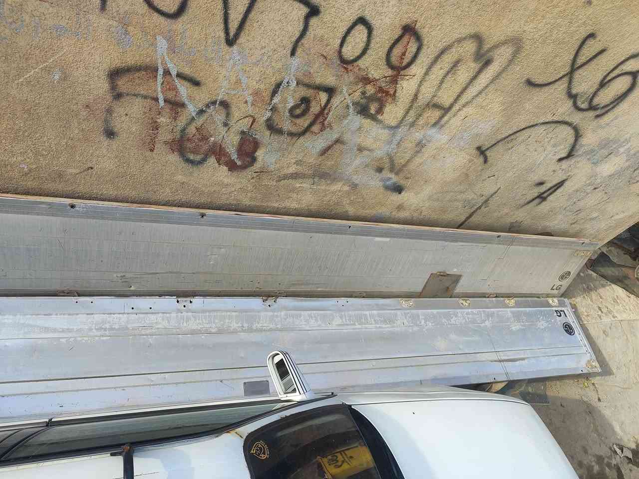 السلام عليككم اصفاح ارتفاع 60 طول سته وربع +تخم سبايدر صباني طول سته متر العلوان بصره ***********5
