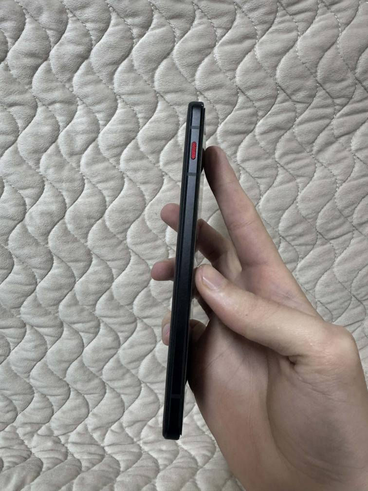 💥 motorola think phone  💥

 زۆر پاک و نەکراوە بەهەمو شەرت و زەمانیک 
بێ ئەشیا

🌟🟣💾 ڕام   8
🌟🟣📟 زاکیرە    128گێگا                
🌟🟣⚙️ پرۆسیسەر       snapdragon 8plus gen 1 
🌟🟣📸 کامیرا     50mp . selfe 32mp   .   video 8k
🌟🟣🔋 پاتری      5000هەزار .  68وات  
🌟🟣 🌊 دژە ئاو ip 68
🌟🟣📲شاشە         super amolid 144hz
🌟🟣 💵  130دۆلارقفڵ بێ معاملە

ژ.م : *********** دخان, السليمانية
