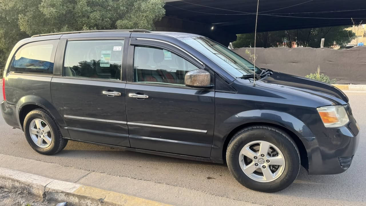 السلام عليكم دوج كرفان 2009 السعر95 وبيها مجال مكينه وكير جاهزه تبريد صبغ حزام اثر شخوط  والرد امريكي جاملغ خلفي فقط السياره نظيفه رقم بغداد الدولي مباشر التحويل 
بغداد السيديه 
***********
