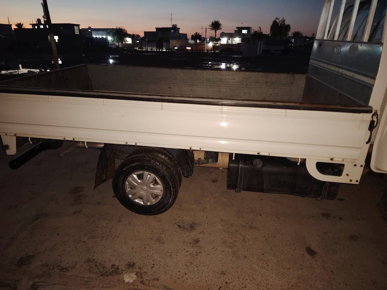 السلام عليكم كيا موديل 2020 تخم تاير سنويه جديده وجه 21 دشبون نفخ رقم بغداد السعر 132 ورقه متواجد في ديالى خان بني سعد ***********رقم الهاتف
