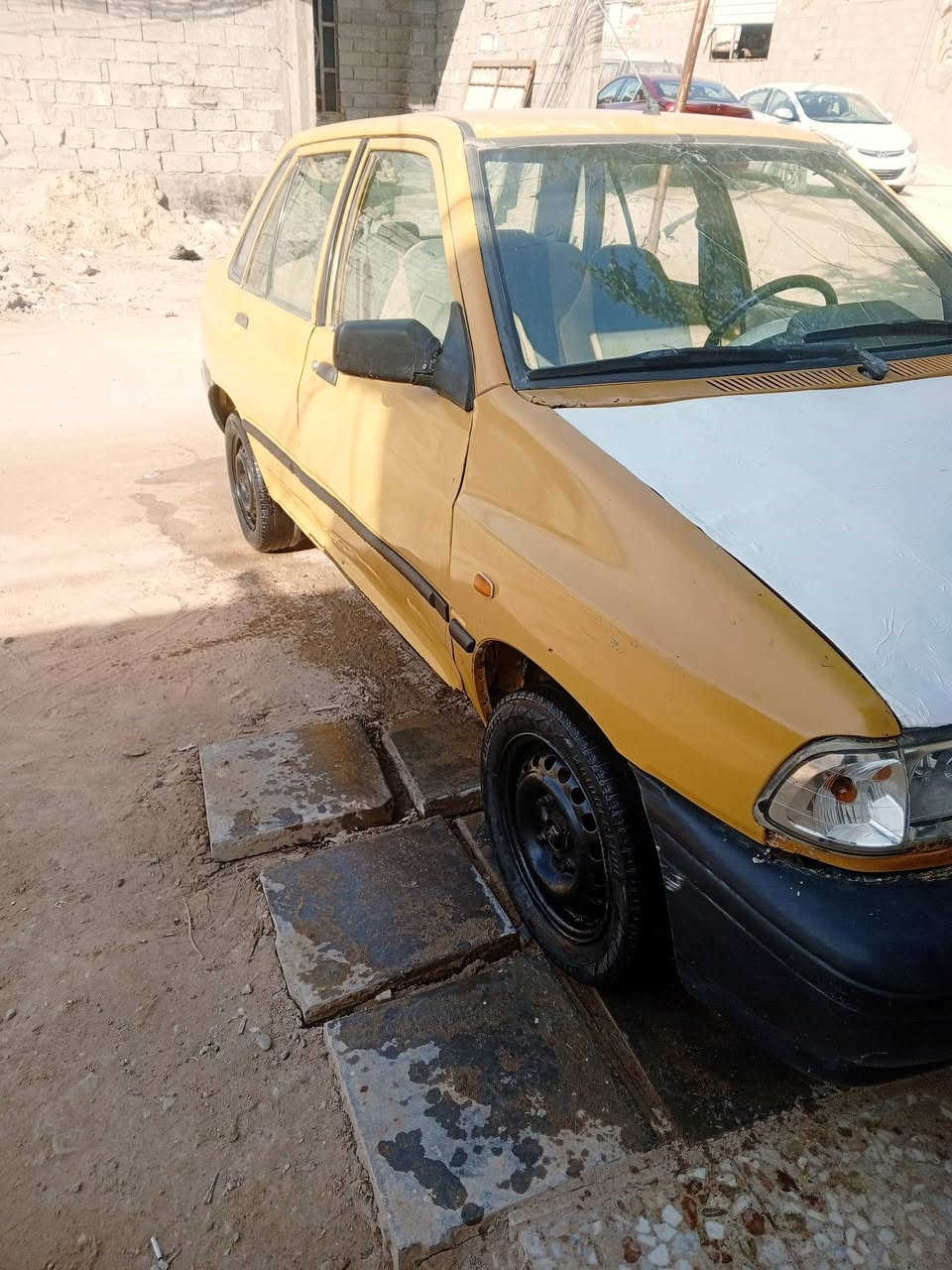 سايبه 2011 للبيع 
مكينه و كير كلش حلوات حداديه تخم تايرات كهربائيات كله شغاله من لايتات عالي ناصي اشاير كيجات هورن مسجل سماعات سياره جاهزه من كلشي رقمه كربلاء الماني مميز راعيه ب كربلاء ضاع رقمه مني ابيعه بدون راعي اكفلكياه سرقه و عشاير و اطيك السنويه الاصليه 
مكاني نجف 
***********
السعر 11 ورقه
