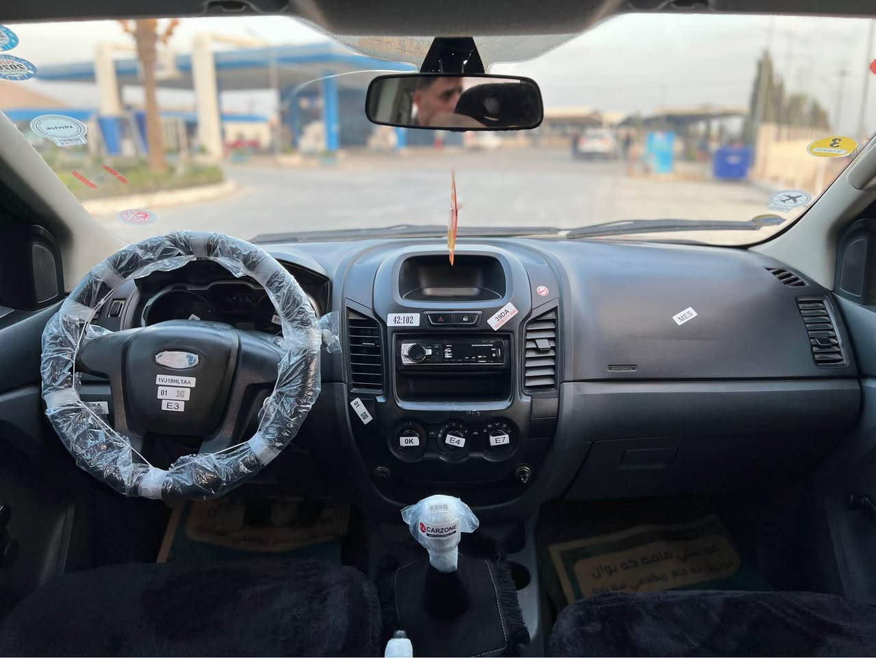 فۆرد ڕەنجەر مۆدیل ٢٠١٢ گاز انجیکتەر و سۆپەە گێر مەکینە ئەکسل بەشەرت سەیارەکە ٤ تایەی تازەی لەژێر دایە بێ تەقەو ڕەقە ٢ پەڵەی بۆیاغە بێ دەعم و لێدران ڕەقەمەکەی بە هەدیە لەگەل دایە تەبدیلی ناکەم نرخی ١١٧ مەجاک ژ.م*********** رانية, السليمانية
