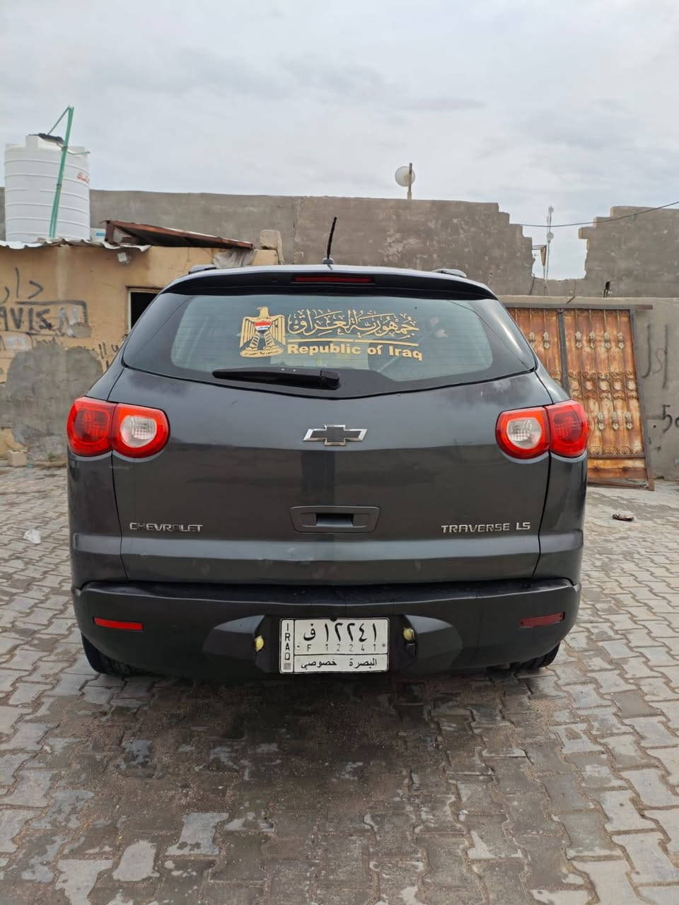 ترافرس ٢٠٠٩ مكينه مفتوحه لا تنقيص لا تبخير كير بلادي رقم بصرة شرط التحويل بيه ظربه بالجاملغ الخلفي جهة السايق واضحة بالصور ابيع ع وضعها سعر ٧٥ ورقة بيها مجال....***********
