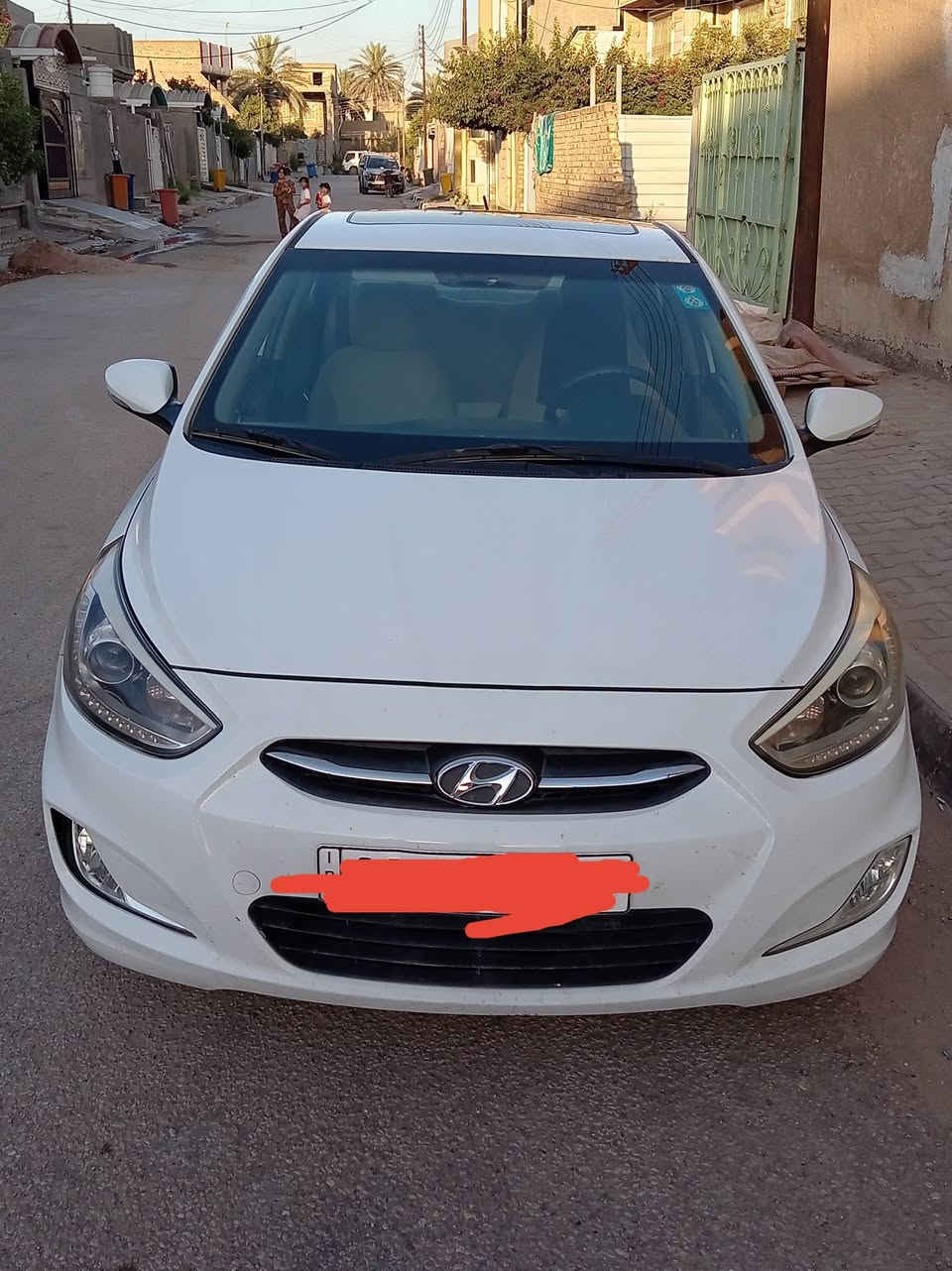 سلام عليكم للبيع اكسنت ٢٠١٦ مكفوله من ضربه والصبغ باسمي هزه جديده ١١٠ مع المجال *********** رقم بغداد سياره جديده ماشيه ٧٥٠٠٠
