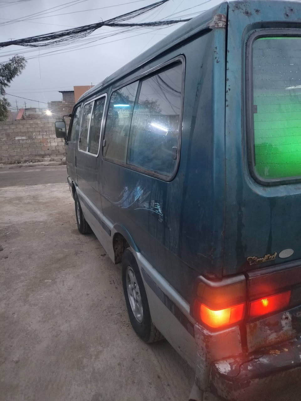 للبيع – كيا بستا 1994
رقم نينوى ✔️
بيع تحويل ✔️ هيئة وغرامات مرورية علية 
السيارة مرتبة وجاهزة للاستخدام اليومي
🔧 محرك ما بيه مشاكل
⚙️ گير بحالة جيدة 
 شاصي بحالة ممتازة
🚘 تواير فوق النص بورشغال
🔌 كهربائيات بحالة جيدة
📍 الموقع: موصل – الجانب الأيسر
سيارة عملية وماتصرف شي عليها وتخدمك شغل وبيت 👍
💰 السعر مناسب وقابل للتفاوض 
📞 للتواصل خاص أو اتصال: (*********** - ***********)
