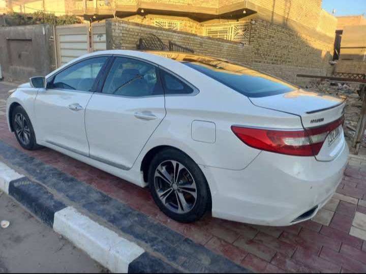 السلام عليكم ورحمة الله وبركاته
هونداي ازيرا  خليجي موديل   2012 .  بيع  او  مراوس 
 مكينه 6 سلندر كير ومكينه مكفولات 
ضررها اربع قطع بدون  ضربه ولا داخل شخط ع طول الصفحه  ومصبوغ 
موصفاتها
بصمه ابواب وتشغيل بصمة جنطة بانوراما طكتين 
كشنات جلدداخل جلد ملكي تدفئه  كشنات
قطعتين تبريد تحكم كشنات منفصل 
تحكم كشنات كهربائي 
اشاير بل مري. وبعد بيها هواي مواصفات اتصل وبيك خير وتدلل
مكان سياره كربلاء طوريج
السعر110 وبيها مجال  /   *********** كربلاء, العراق
