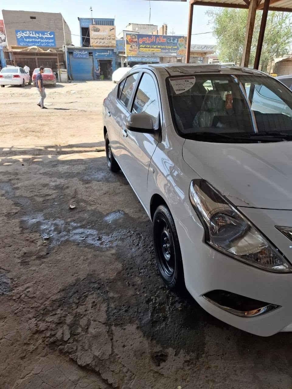 السلام عليكم نيسان صني هندي البليته الزركه مديل ٢٥ ماشيه ٦٠٠٠ الف استخدام شخصي السياره كفاله عامه شاشه لكزز رقم اربيل تريد وكاله تريد تحويل هزه لل ٢٨ السعر ١٢٧ قفل من الاخير اخوان الشراي يتصل ***********

