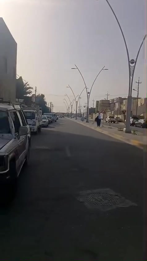 شقه طابق اول درج مشترك مع شقه ثانيه
حي المهندسين القبله شارع المقيمين 
غرفتين وصالة ومطبخ وصحيات 
سعر الايجار 450 شامل ماء وكهرباء 
للاستفسار ***********
