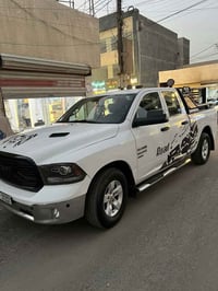 اريد مراوس بجيب ١٧ او ١٨ بس سياره   حادثها حلو وفول  وات ساب ٠٧٧٠٨٨٧٢٠...