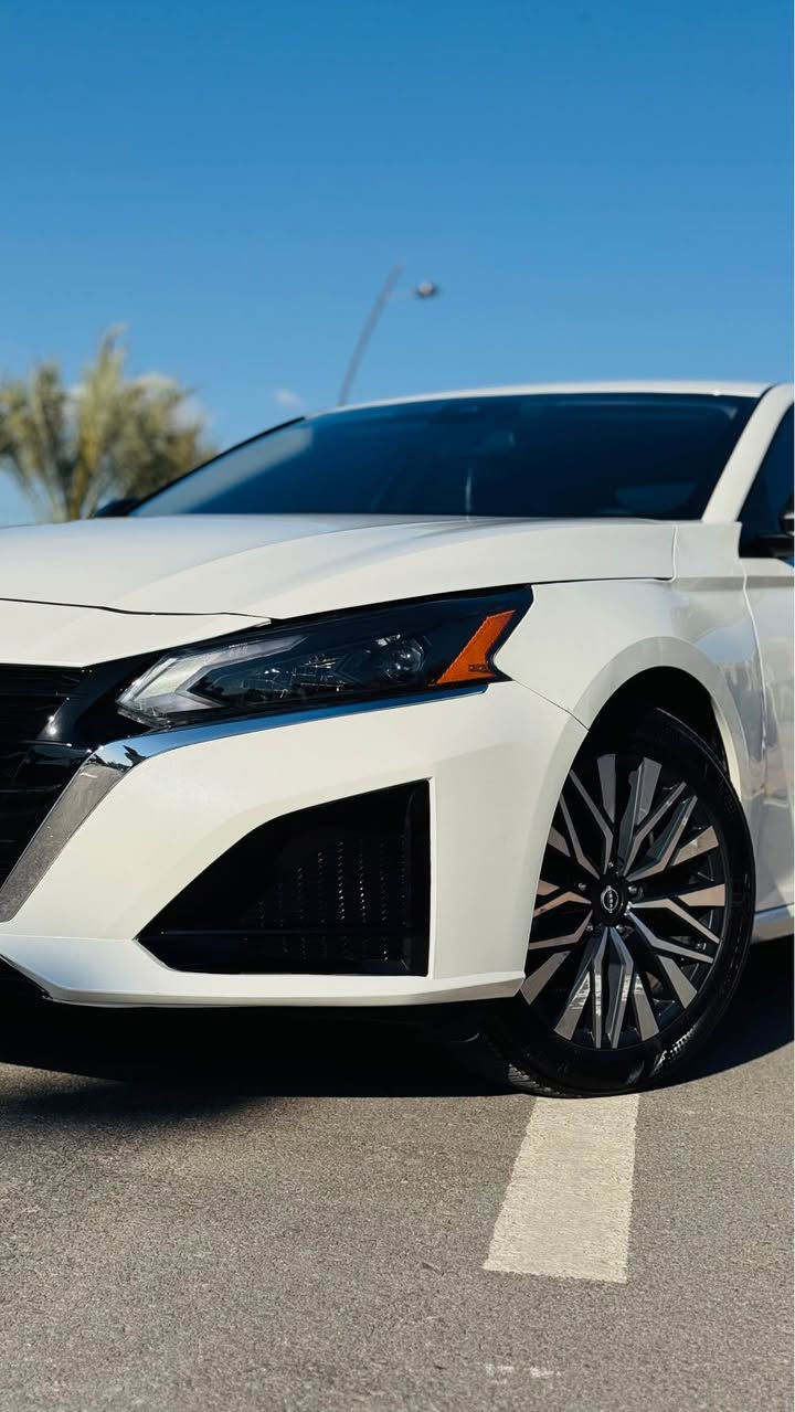 Nissan Altima SV 2025
.
ماشية 22 الف مایل 
.
سيارة بس بنيد صبغ و بي شوية بارد ، سونار موجود، رقم شاصي:
1N4BL4DV6SN302353
.
سعر ١٦٠ 💥ورقة و بي مجال بسيط .
.
*********** كالار, السليمانية
