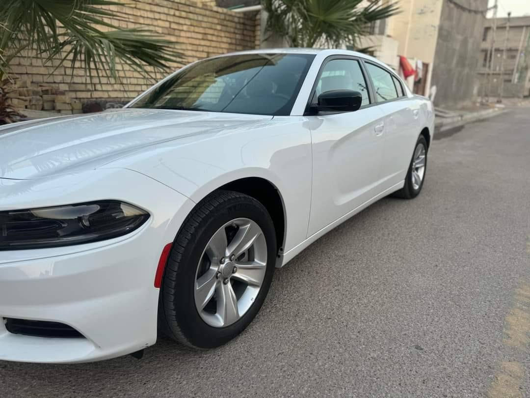 جارجر ٢٠٢٣ خليجي ماشيه ٥١ الف
SXT المواصفات المعروفة
اللون ابيض
كشن السايق كهرباء
رقم دولي بسمي بغداد 
بيها طخه بلدعامية الاماميه بس الدعاميه ومصبوغه ربعها والمازده مصلحه جهه اليمنه ومكفوله من كلشي 
تخم تاير جديد صدرها كله جديد 
الرقم ***********
عارضها ٢٧٥ وبيها مجال
