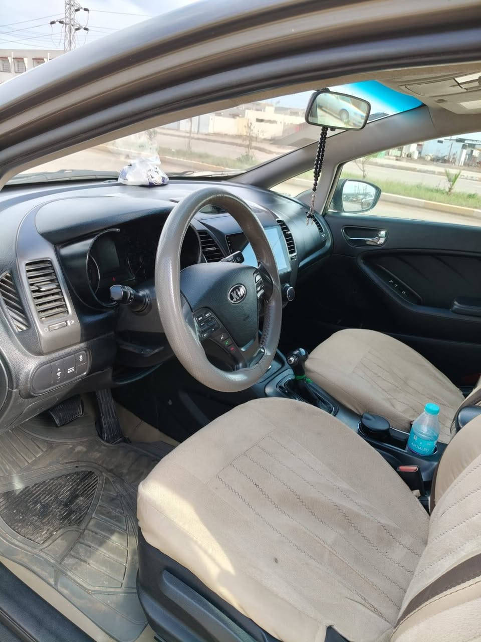 فورتي 2014 مكينه وكير تبريد جهز تبديل بنيد بدون دواخل بيه رشات صبغ سعر 90 للبيع فقط نتصل علا صاحب رقم ***********.   ذي قار غراف بغداد, العراق
