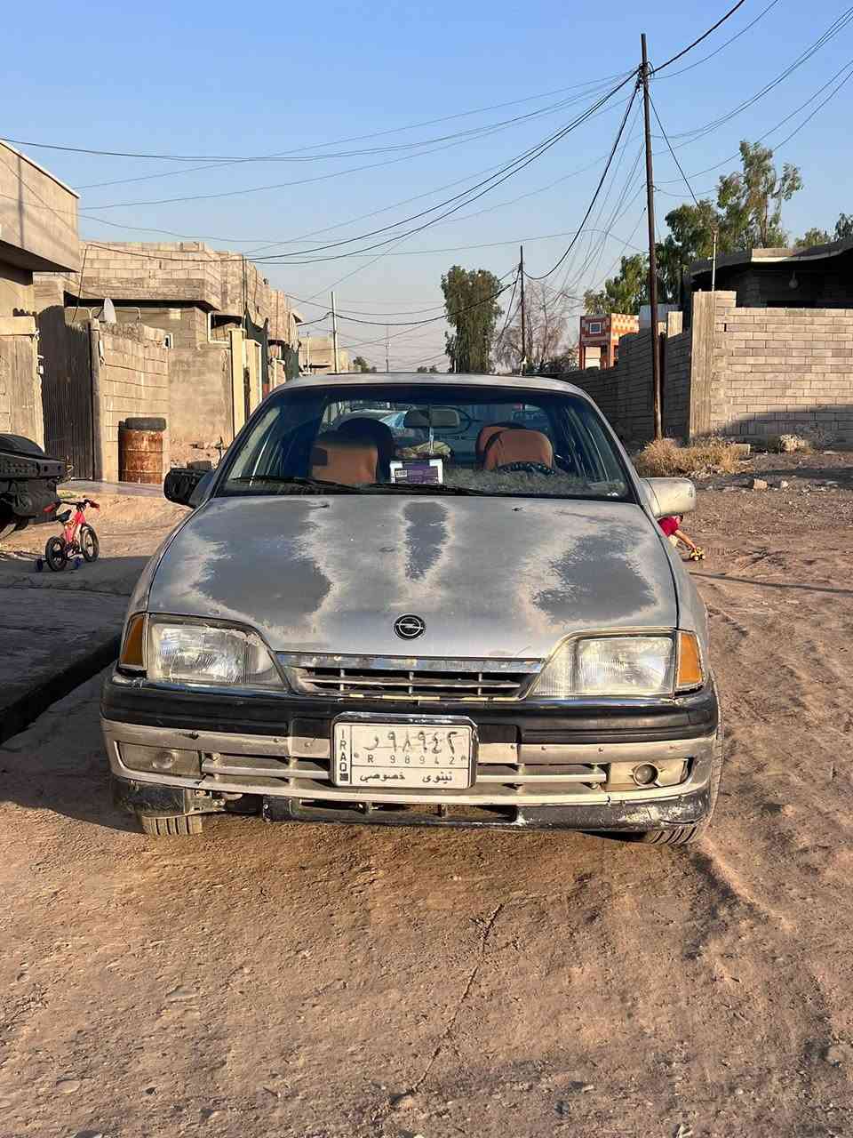 السلام عليكم للبيع أوبل اوميكة موديل 1992 بدون ضرر محرك لاصرف ولانفخ معمر جديد السعر 25 وبيها مجال  
مكلف بالنشر الاتصال على صاحب السيارة 

‭***********‬
