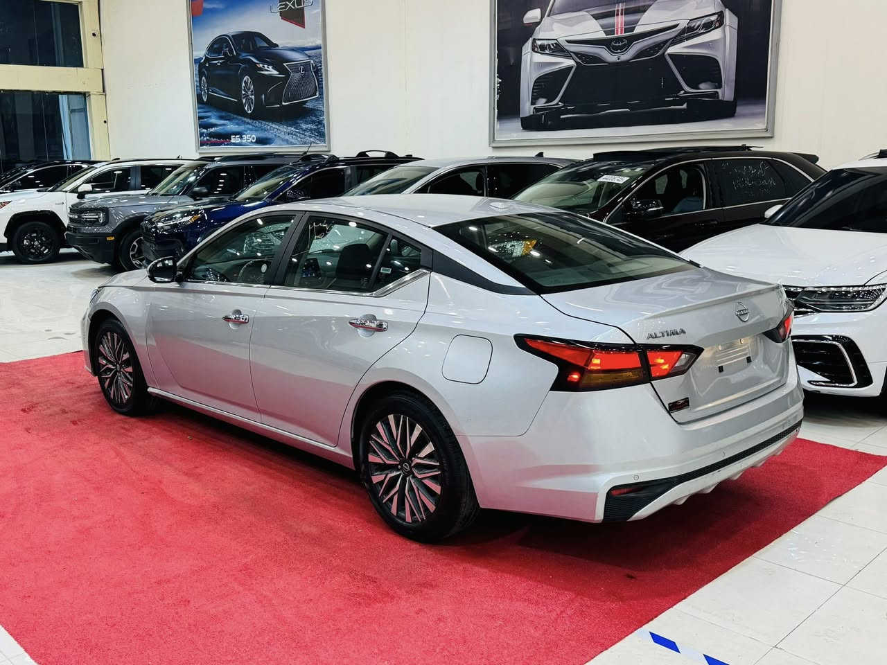 Nissan Altima 2024
سعر ١٢٦$ 
مواصفات SV
شاشه
كاميرا 
تحكمات
شغال 
رادار
سياره رايدة ماشالله
حادث/ ٤ قطعة بس طرف يمين شوي دواخل متأزى
لاستستفار آتصل إلى رقم
***********
