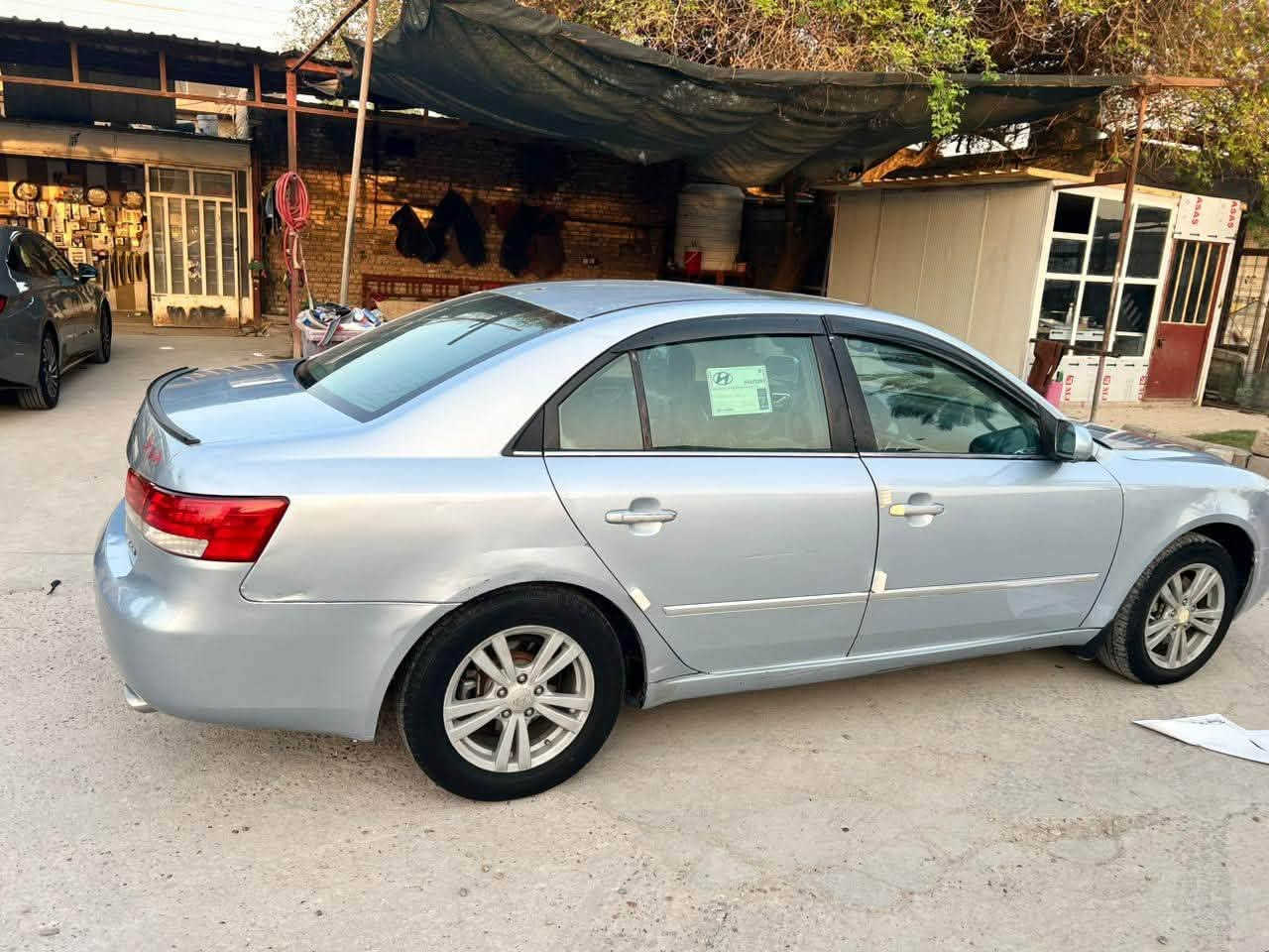 السلام عليكم سوناتا 2007 محرك 6 سلندر رقم انبار دولي بسمي بيها مكانات صبغ ابيع حزام بيها فتحه عمل *********** مكانها بغداد اليوسفيه السعر 82وبيها مجال بسيط
