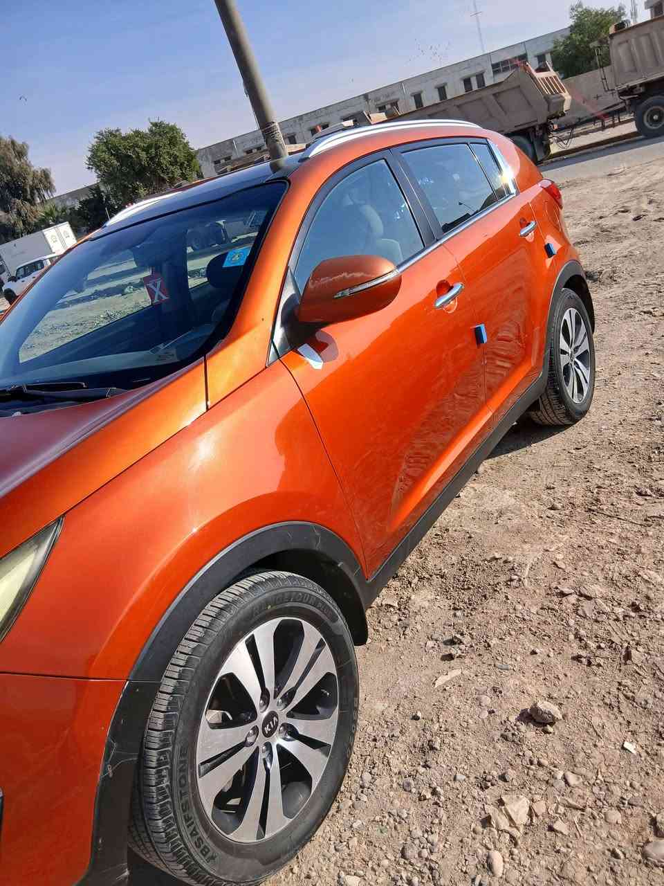 السلام عليكم
للبيع كيا سبورتج خليجي موديل ٢٠١٤ باسمي السيارة بيهة جاملغ صبغ جهة السايق موضح بالسونار السعر ١٣٥ و بيها مجال 
للإستفسار ***********
