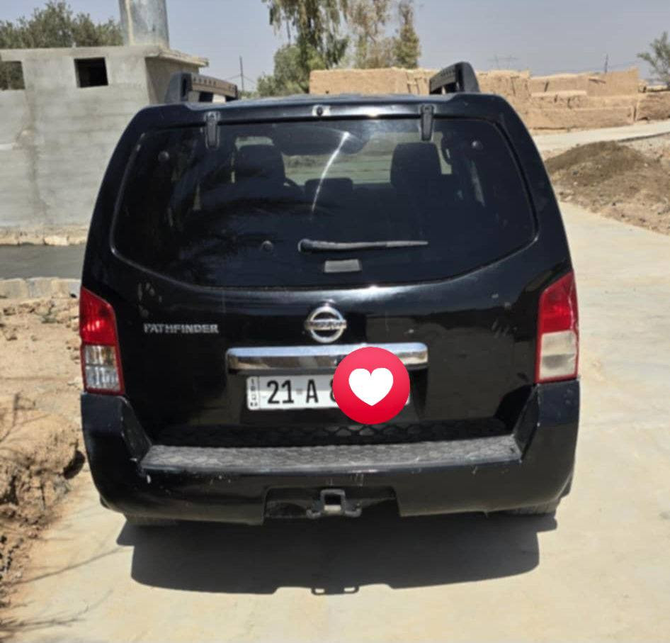 سلام عليكم للبيع نيسان بافندر موديل 2008 صبغ ثلاث قطع بدون دواخل حجم المحرك 4000 رقم جديد سليمانية دولي السعر 110وبيها مجال مكان السيارة كركوك  ***********
