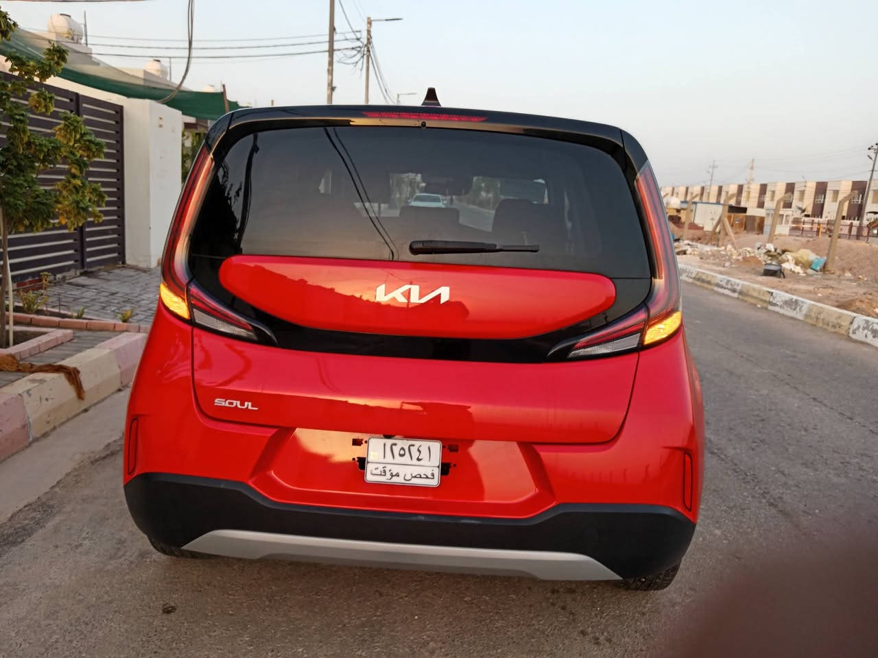 السلام عليكم
صول 23 بدون لوحات للبيع بدون تبديل تعديل شويه بجاملغ وشويه بالبنيد ارباگات سليمه موضح بالصور لون احمر مكان السياره نجف للاستفسار اكثر *********** واتساب مفتوح 
السعر 146 بيه مجال
