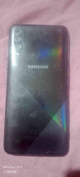 جهاز A30لبيع ذكره 128جهاز نضافه فول سعره 100وبي مجال مكانه نعمانيه لي يحب يتفضل خاص ***********
