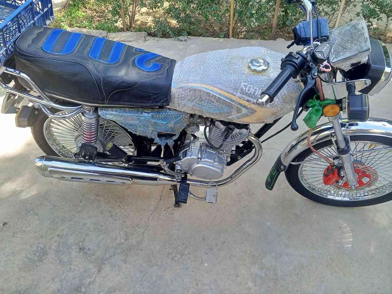 سلام عليكم دراجه للبيع 2025 النوع سافان 
التواصل مع الرقم (***********
