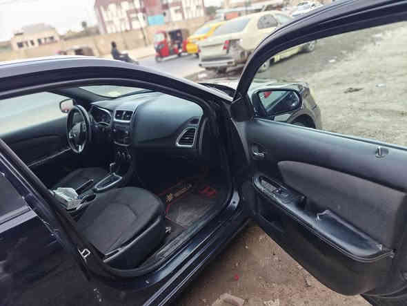 السلام عليكم دوج افنجر موديل 11 فئة Sxt فوول محرك 3600 كير ومكينة خير من الله سيارة بلادية كهربائياتها بلادية شرط جطل واحد مابيها وكلشي بيها شغال التبريد منضومة جديدة مصبوغه للجمالية من الجراد اول صبغة ألها  بدون دواخل وشرط بدون دكة جاكوج مواصفات السيارة فتحة بالقمارة هيترات بالمري تدفئة بالكشنات كرسي السايق كهربائي شاشة اعطال كروز سرعة تحكمات استيرن السعر 78 وبيها مجال للطيبين ***********
