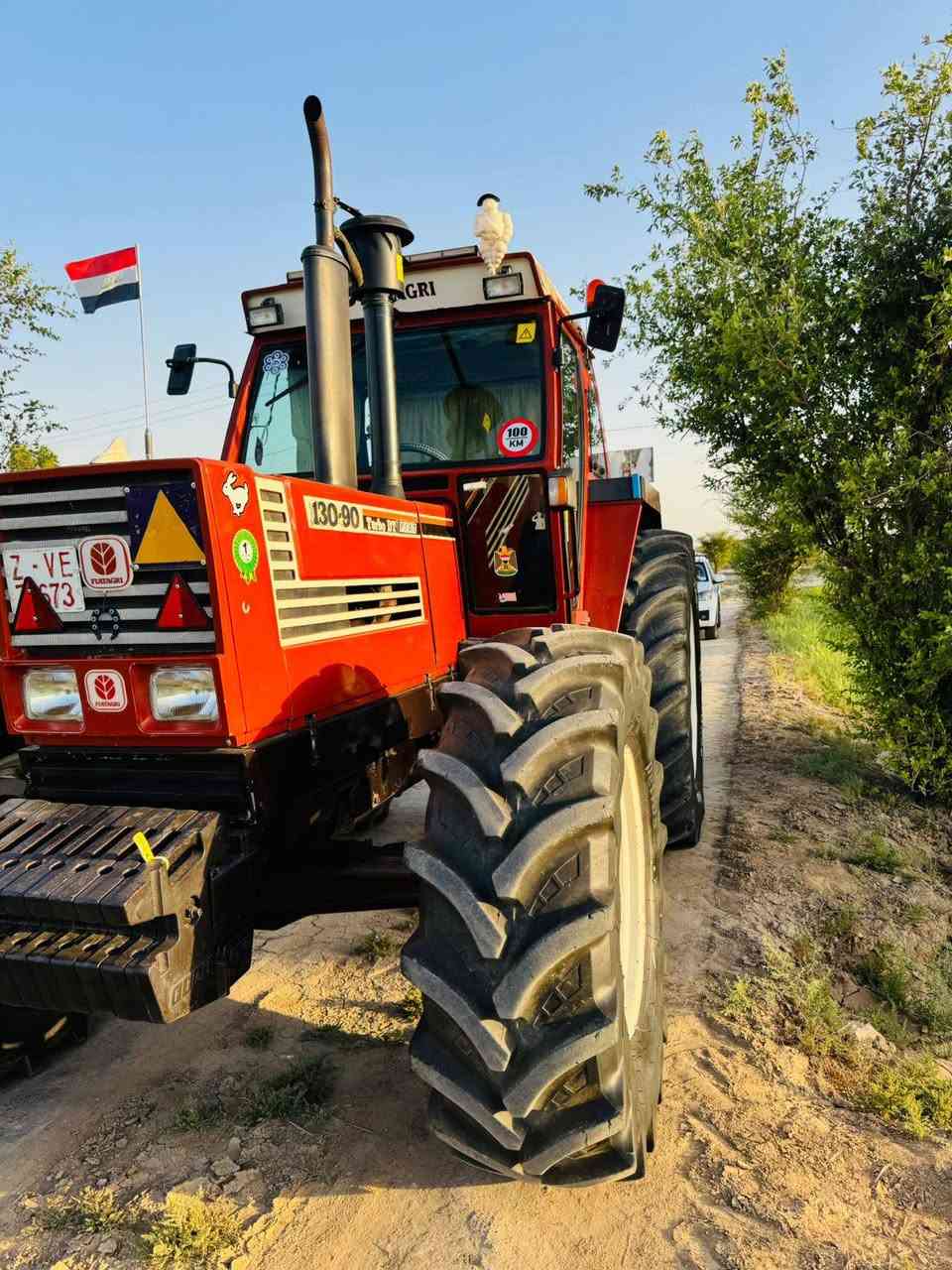 بسم الله الرحمن الرحيم للبيع فيات حجم 130جديد فول موصفات شاصي حنيه ويل برماخ مكان بابل 
الاستفسار اتصال 
***********
***********
