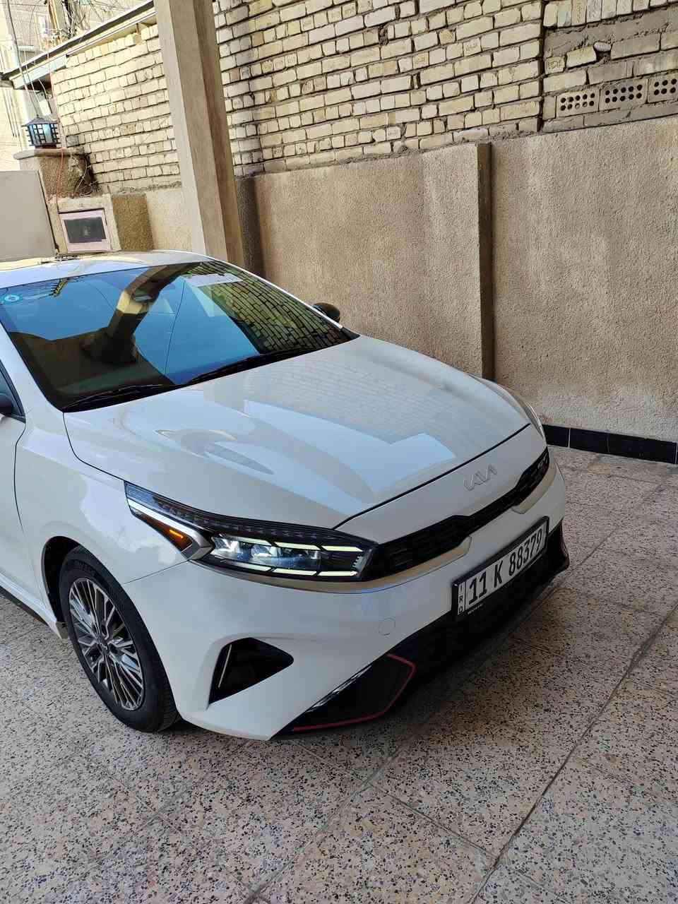 السلام عليكم للبيع  فورتي جيتي تيربو🩶
Kia Forte GT 2024 

موديل ٢٠٢٤

ماشيه 20 ميل تقريبًا جديدة جداََ
وبيه تخم ويل جيتي لاين حجم ١٦
وتخم تاير جديد 

كير Dct دبل كلج 7نمر 

مكينه 1.6 تيربو  201hp

رقم بغداد تحويل ثاني يوم  

حادثها تبديل جاملغ وبنيد ومصبوغات فقط  

والصور الحادث مرفقه

مواصفات GT معروفه فول1/1 اعلى واخر شي بل فورتي  

فتحة سقف (سلايد)

بصمه وتشغيل عن بعد 

شاحن وايرلس 

اشاير مري 

شفتات ستيرن 

رادار جانبي

رادار امامي 

رادار تحديد مسار 

اوتو هولد

ايقاف ذاتي 

مثبت سرعه 

مانع انزلاق 

تبريد قطعتين 

شاشة جبيره 9انج 

كشنات جلد  

اناره داخليه بل أبواب وبل دشبول علامه الGT الوان عديده

هاند بريك كهرباء

تدفئة وتبريد كشنات

 سستم صوت 🔉harman kardon

تبريد بيانو +مناخ منفصل

تشغيل عن بعد

كزوز صوت بلادي رياضي 

للاستفسار الاتصال على الرقم 

***********
