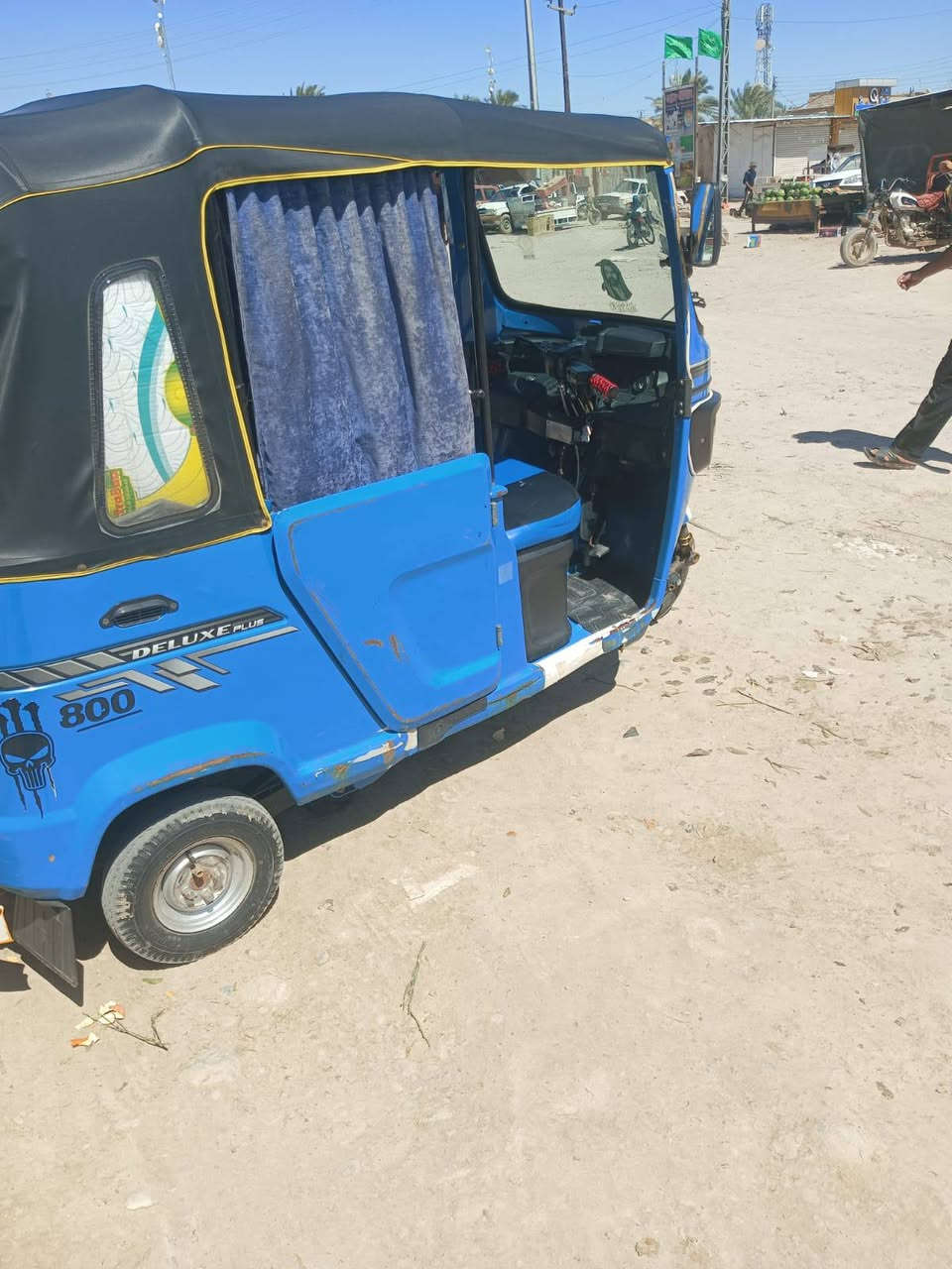 سلام عليكم تي في اس للبيع 23 كفاله عامه  كشر ومحرك رقم نكليزي ب 8 وربع وبيها محال شراي يتصل ***********
