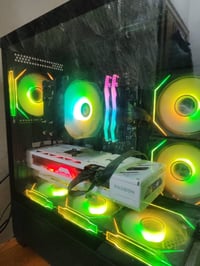 RX 7800XT • رايزن ٥ ٩٦٠٠X • ٣٢GB DDR5