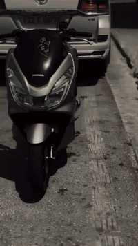 سلام عليكم
Pcx للبيع جيل ثاني مكينه 150
كفاله عامه ماشيه 24 
أي ستفسار أتصل عل رقم 
***********
